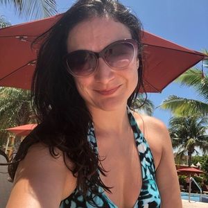 Meet your Posher, Carol